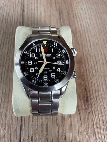 Montre homme victorinox - montre,