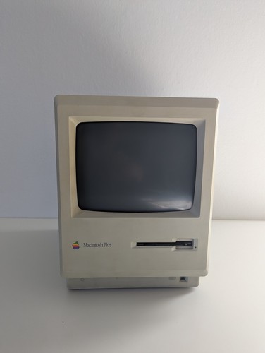 Apple macintosh plus vintage - apple,