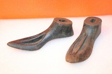 Ancien pied enclume forme de chaussure de cordonnier en fonte , Presse papier X2