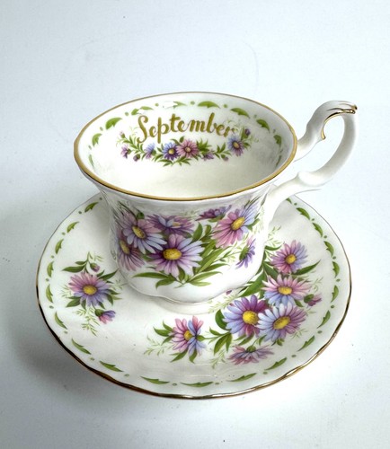Tasse sous en - tasse,
