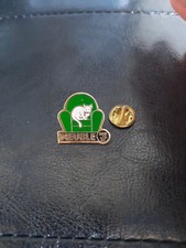 Pin's Furniture 7 Chair Furniture Shop - Pin Pins Badge L25