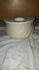 Vase en marbre beige pour