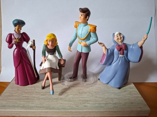 Lot figurines neuves - lot, de