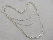 Imposant collier en argent