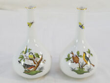 HEREND HUNGARY ROTHSCHILD Paire de vases soliflore en porcelaine aux oiseaux