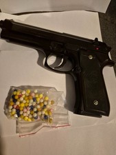 Pistolet à billes années