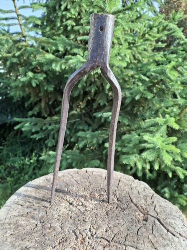 Ancienne fourche dents en - dents,