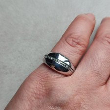 Bague Jonc en argent sertie de