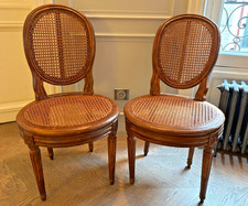 PAIRE DE CHAISES CANNÉES