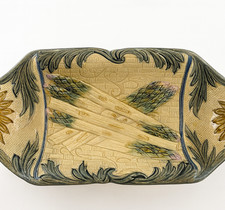 Plat à asperges en barbotine