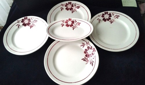 Lot assiettes plates et - de, 4