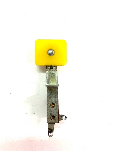 Cible flipper carré jaune