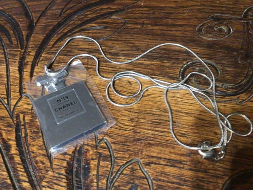 Collier sautoir chanel - collier,