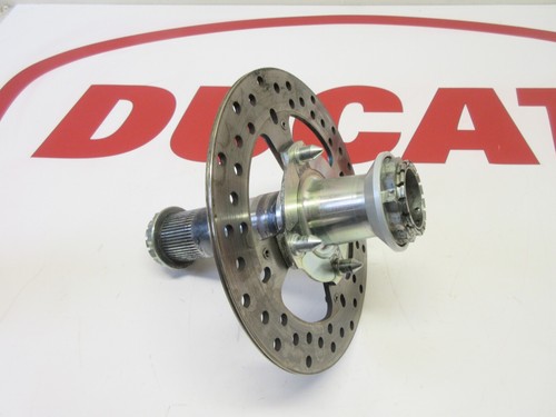 Axe broche roue - de, et