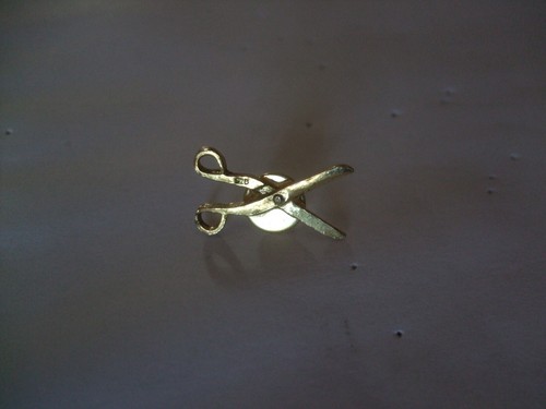 Pins ciseau dore - ciseau, coiffeur