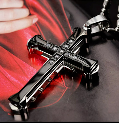 Collier pendentif croix - , homme