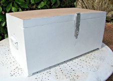 malle ancienne, coffre en