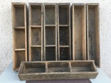 Lot d'anciennes boîtes en