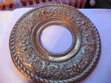 ENTOURAGE POUR ASSIETTE EN