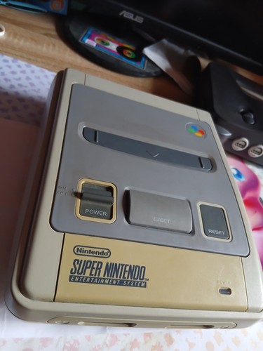 Super nintendo console - nintendo,