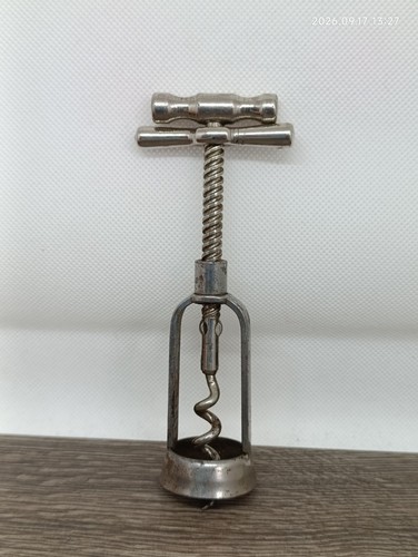 Ancien tire bouchon