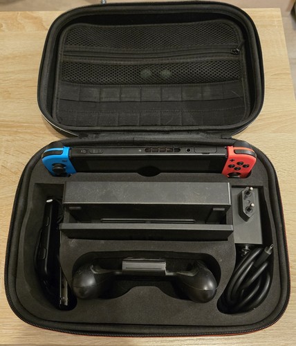 Nintendo switch console - nintendo, noir