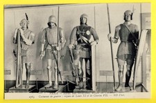 CPA FRANCE PARIS Musée de l'Armée COSTUMES de GUERRE Règnes Louis XI Charles VII
