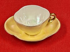 SARREGUEMINES  JOLIE TASSE CAFE PORCELAINE QUADRILOBE OR & JAUNE NACRE