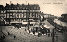 Old postcard 44 - Nantes (Loire Atl.) - 141. Place du Commerce (tram)
