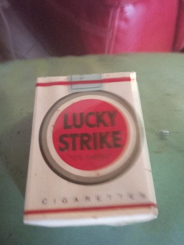Paquet cigarette lucky - paquet,