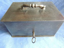 ANCIEN PETIT COFFRE FORT