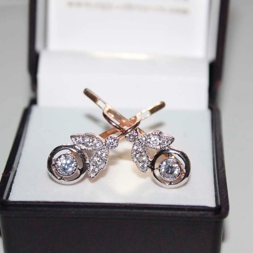 Boucles oreilles de - boucles, d'oreilles