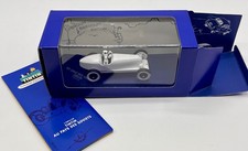 Voiture TINTIN N&B au Pays des