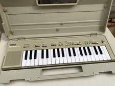 YAMAHA PORTASOUND PS-300