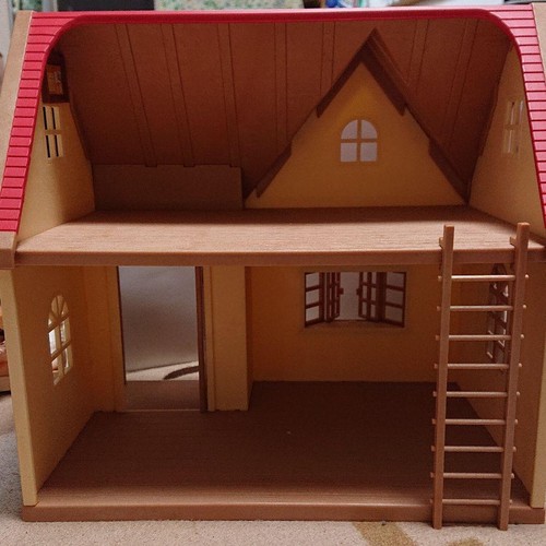 Sylvanian familiesred roof - sylvanian,