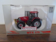 Tracteur Mc Cotmick MTX 1:32