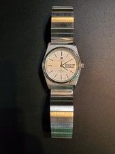 VINTAGE 80's TISSOT SEASTAR QUARTZ WRIST WATCH SWISS MADE W/Orignal Band