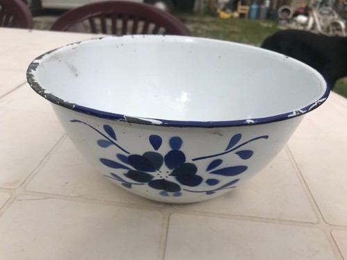 Petite bassine ancienne - petite,