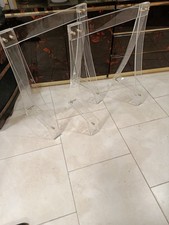 Tréteaux en Plexiglass