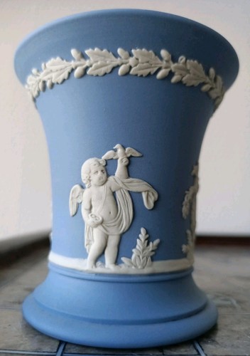 Wedgwood petit vase - , trompette