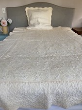 Vintage April Cornell Twin Boutis Quilt/Euro Sham Set Cream Scallop Edge