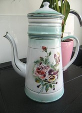 Ancienne CAFETIÈRE tôle