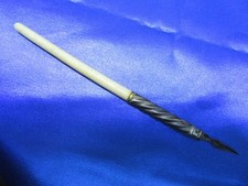 ANCIEN PORTE-PLUME EN OS DE