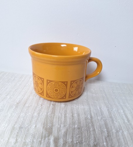 Tasse fleurs vintage