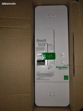 Disjoncteur différentiel 500mASchneider 14/45A type S monophasé 230v.
