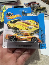 2013 Hot Wheels #208 HW City - '76 Greenwood Corvette