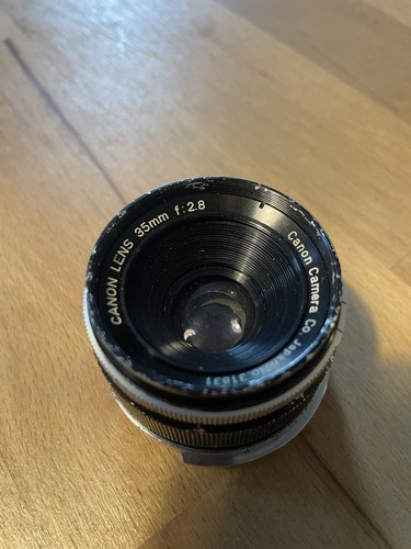 Objectif large canon - large, 35