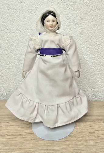 Poupée porcelaine biscuit - en,