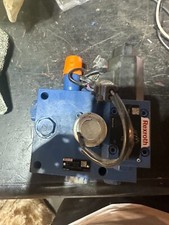 SOLENOID GENUINE PARTS EXCAVATOR REXROTH MNR: R971021945 VU-510B/0-EPDD / NEW