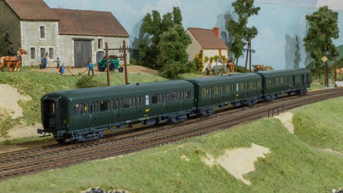 Models 40330 coffret - ls, 3